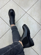 Model Chelsea Boot